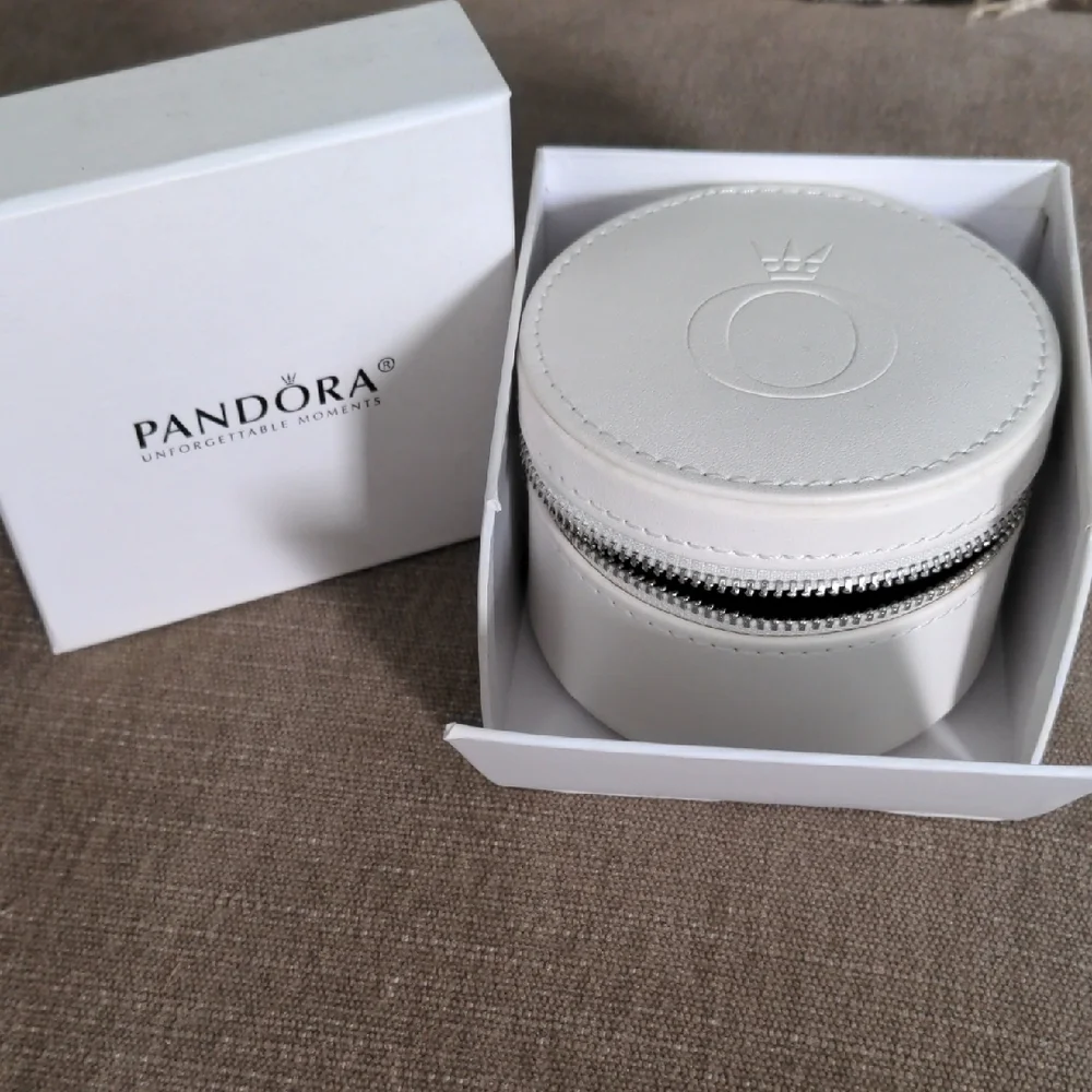 New Pandora White Round Jewelry Case +  Box,  Multi sections, Pouch, Travel
